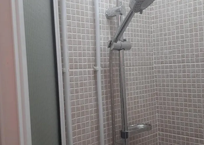 Haven House * 拉纳卡