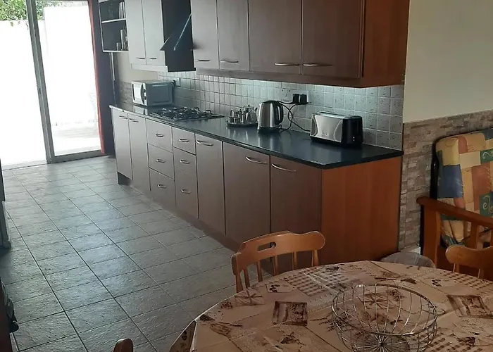 度假居 Haven House 拉纳卡